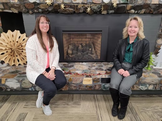 Paula and Amanda Holiday